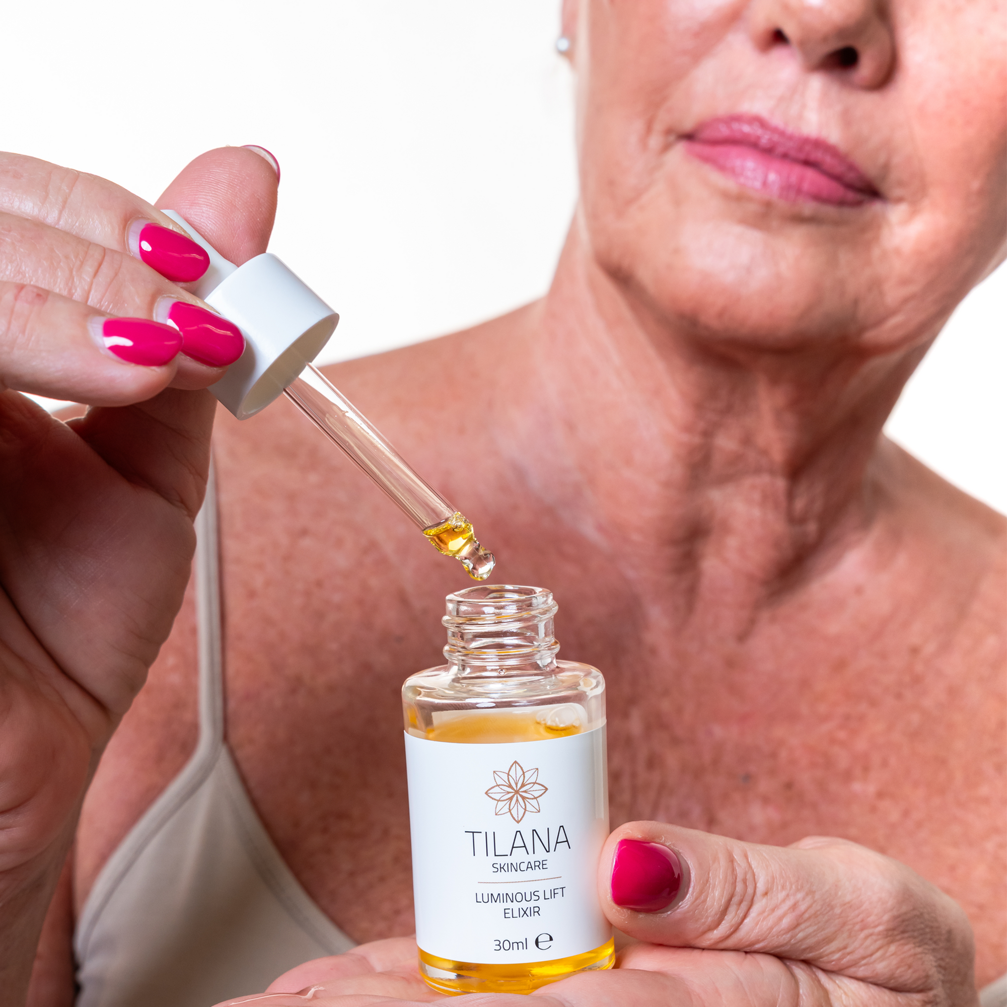 LUXUS GESICHTSÖL MIT MONDSTEIN & SUPERFOODS